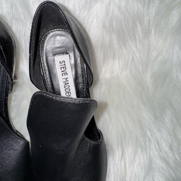 Steve Madden Black Flats Sleek Minimalist Design - Picture 8 of 8